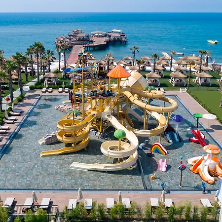 Semesteranläggning (resort) Titanic Mardan Palace Antalya