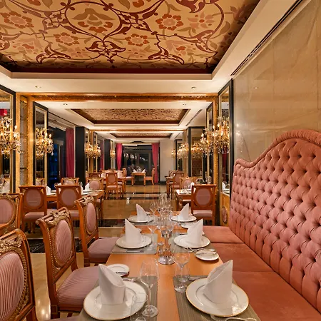Titanic Mardan Palace 5*